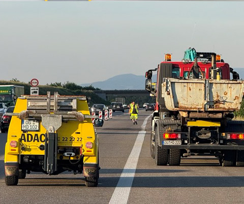 Ölspurbeseitigung Fahrzeug